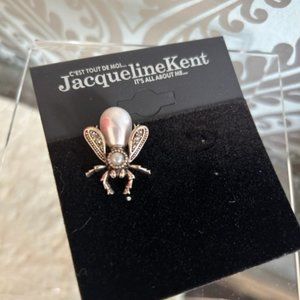 SVR41  Bug with Pearl Pin by LIZA KIM